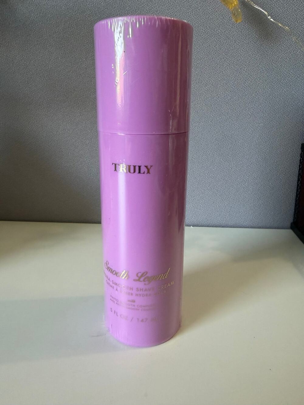 Truly Smooth Legend Shaving Cream